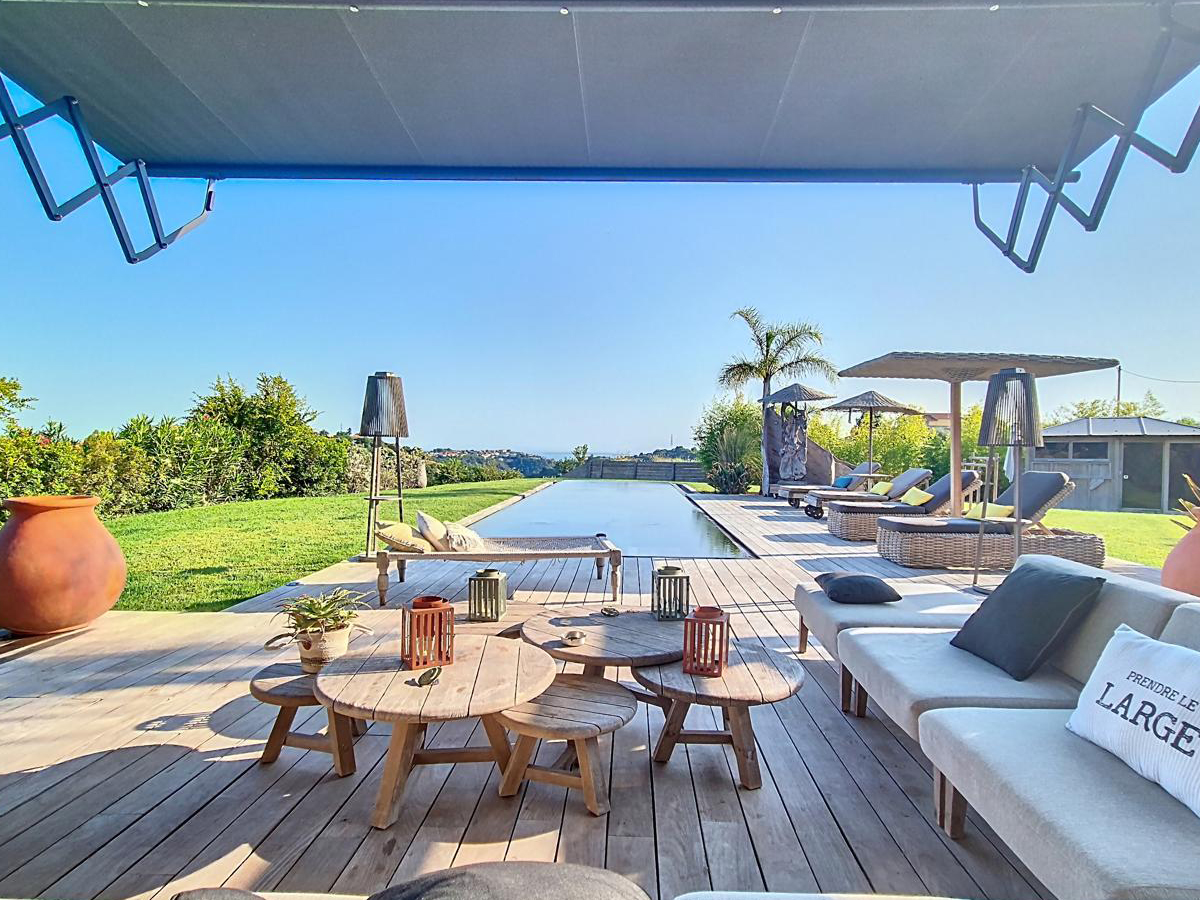 Projet 1 — Store pantographe sur terrasse